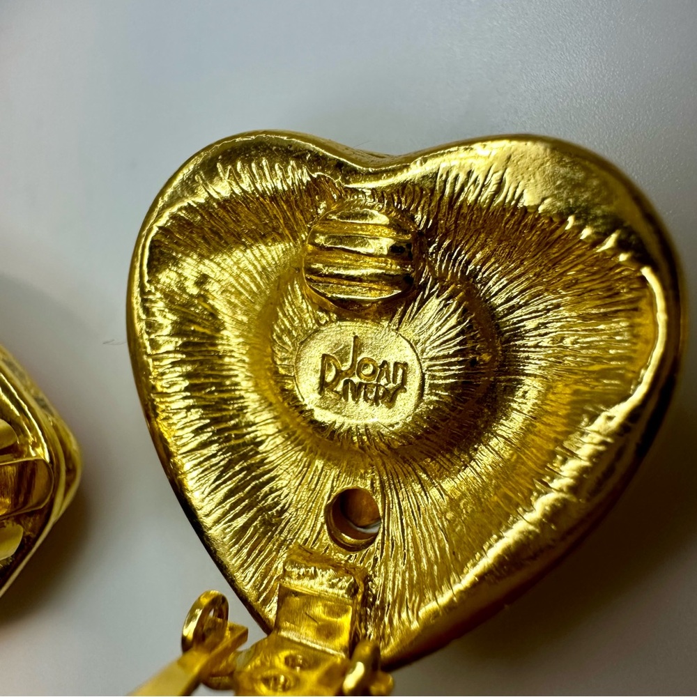 1” Vintage Joan Rivers Pink Heart w Rhinestone Border Cocktail Clip On Earrings - Picture 2 of 5